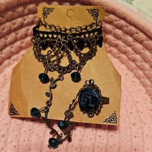 Elegant Black and Green Choker Bracelete and Ring Set